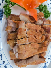 23. Gebackenes Hühnerfleisch, süß-sauer 4) A)